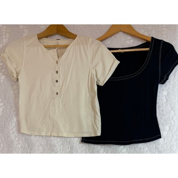 Free People Lot of 2 Short Sleeve Crop Tops Cream Henley / Black Scoop XS / S - Picture 1 of 16
